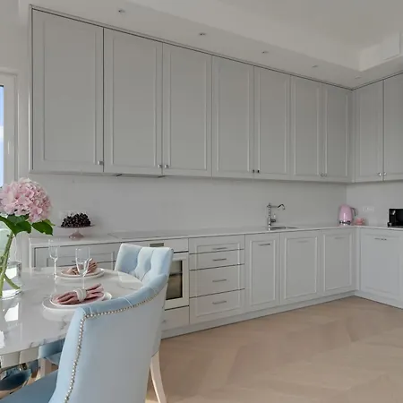 Magellana Glamour & Hill View By Downtown דירה