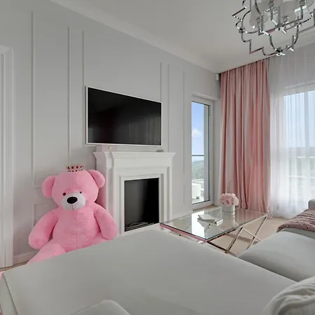 Magellana Glamour & Hill View By Downtown Apartment *