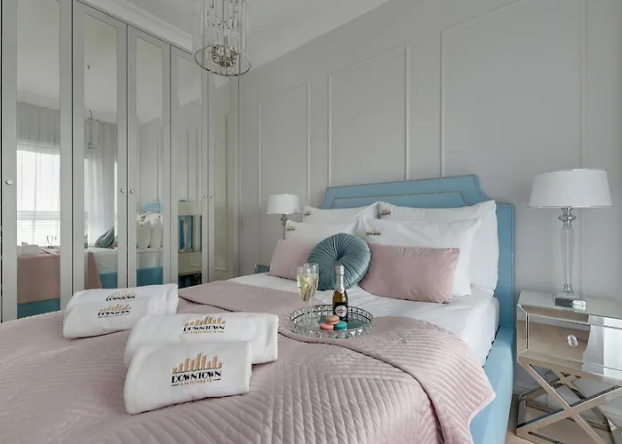 Magellana Glamour & Hill View By Downtown *